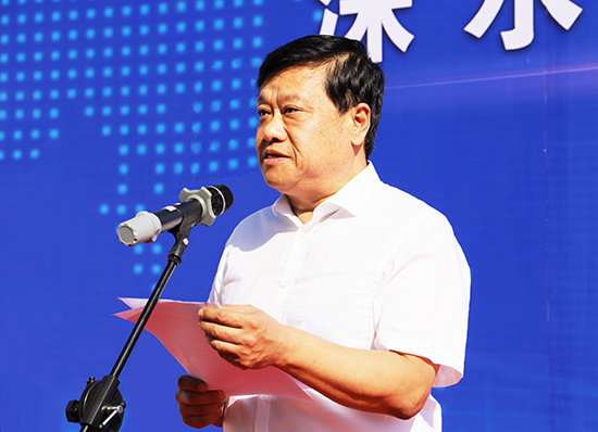 县委书记王义民在仪式上致辞,他首先对涞水广播电视台的新闻宣传工作